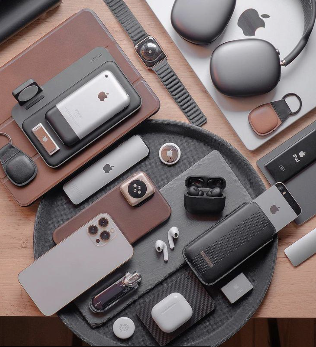 Tech and Accessories